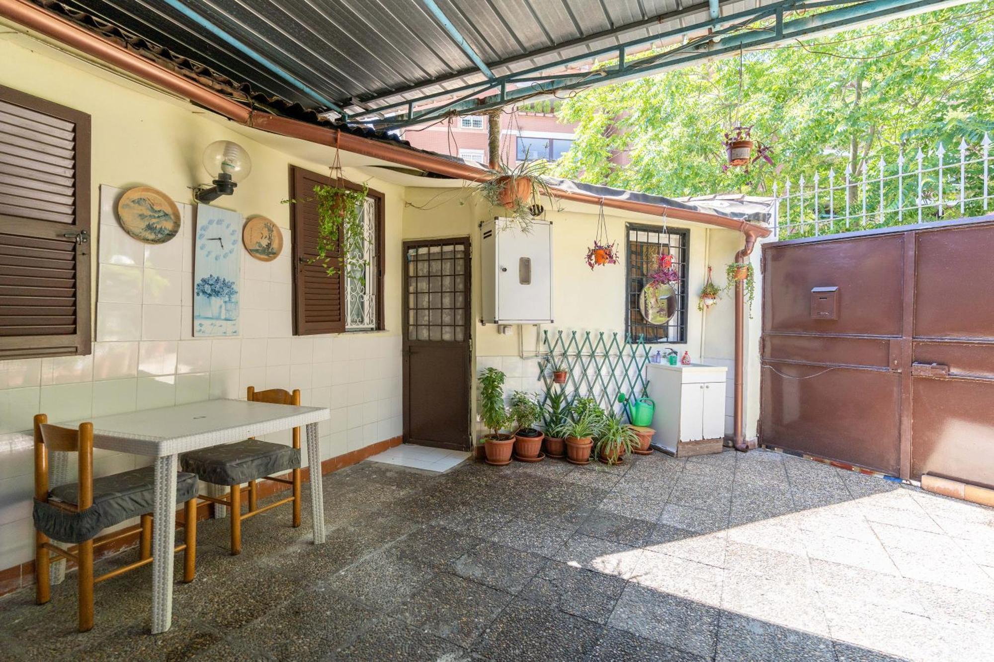 House - Free Wifi - Secret Garden Сasa de vacaciones